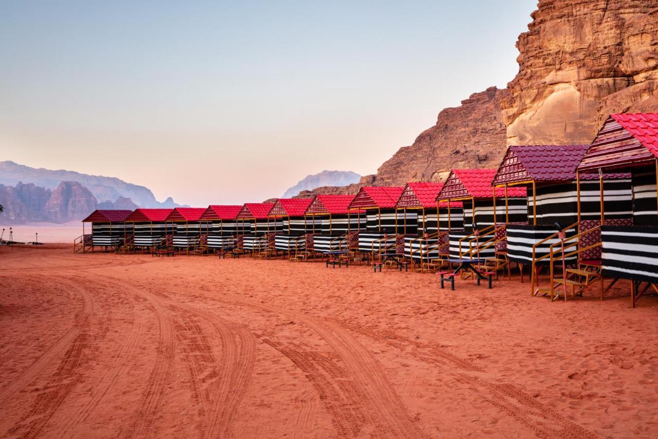 Rainbow Camp Hotel Wadi Rum Exterior photo